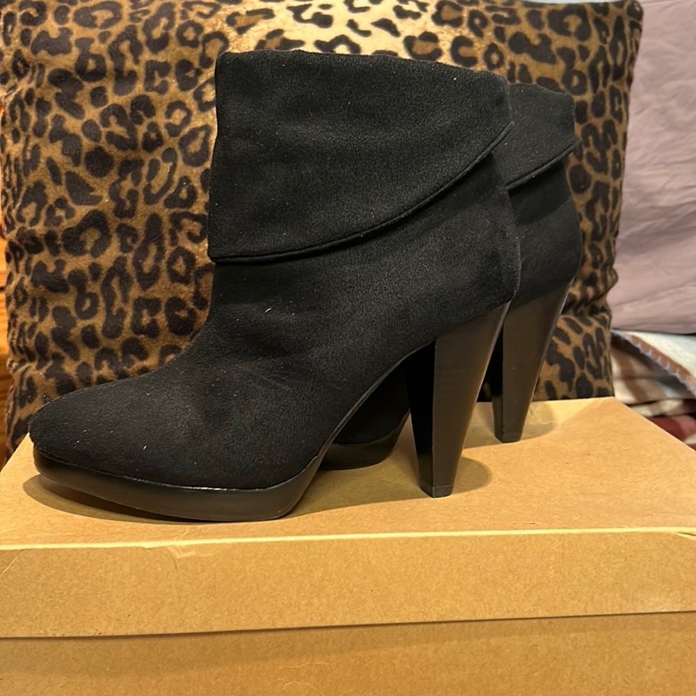 Blake Scott, Black Heeled Bootie, 7.5